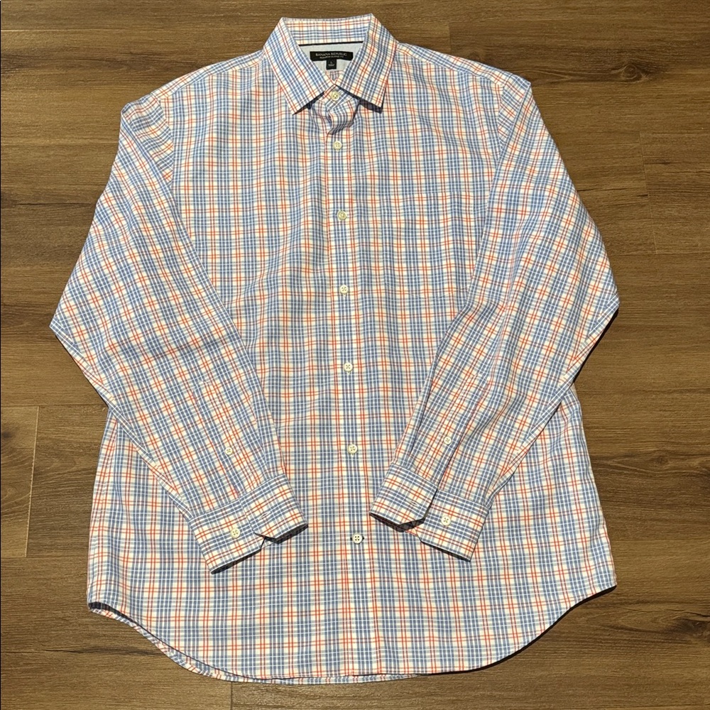 Banana Republic Non Iron Classic Fit Plaid Men's Shirt. Size Large